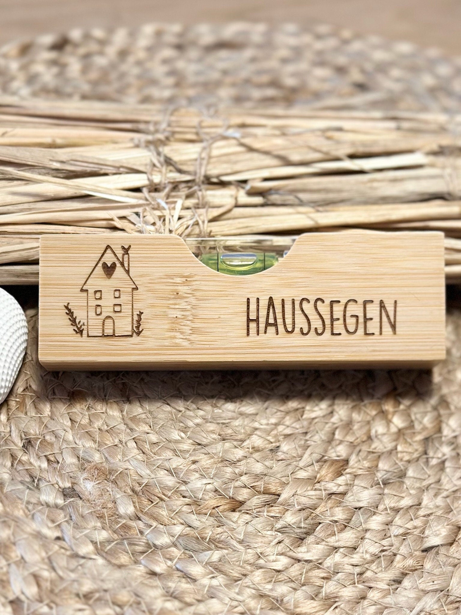Einweihungsgeschenk, Einzug in Haus / Wohnung, neues Zuhause, Geldgeschenk, Geschenkset mit Holzbox, Wasserwaage, Haussegen