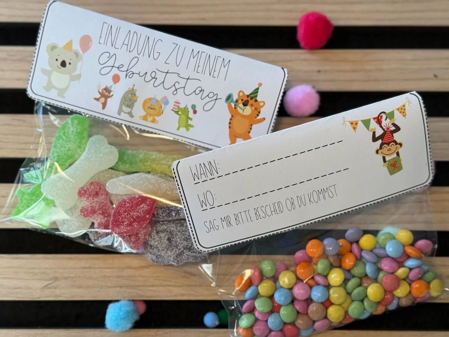 Bunte Kindergeburtstag Einladungstüten mit Süßigkeiten und Tiermotiven von Lieblingsschuppen.de