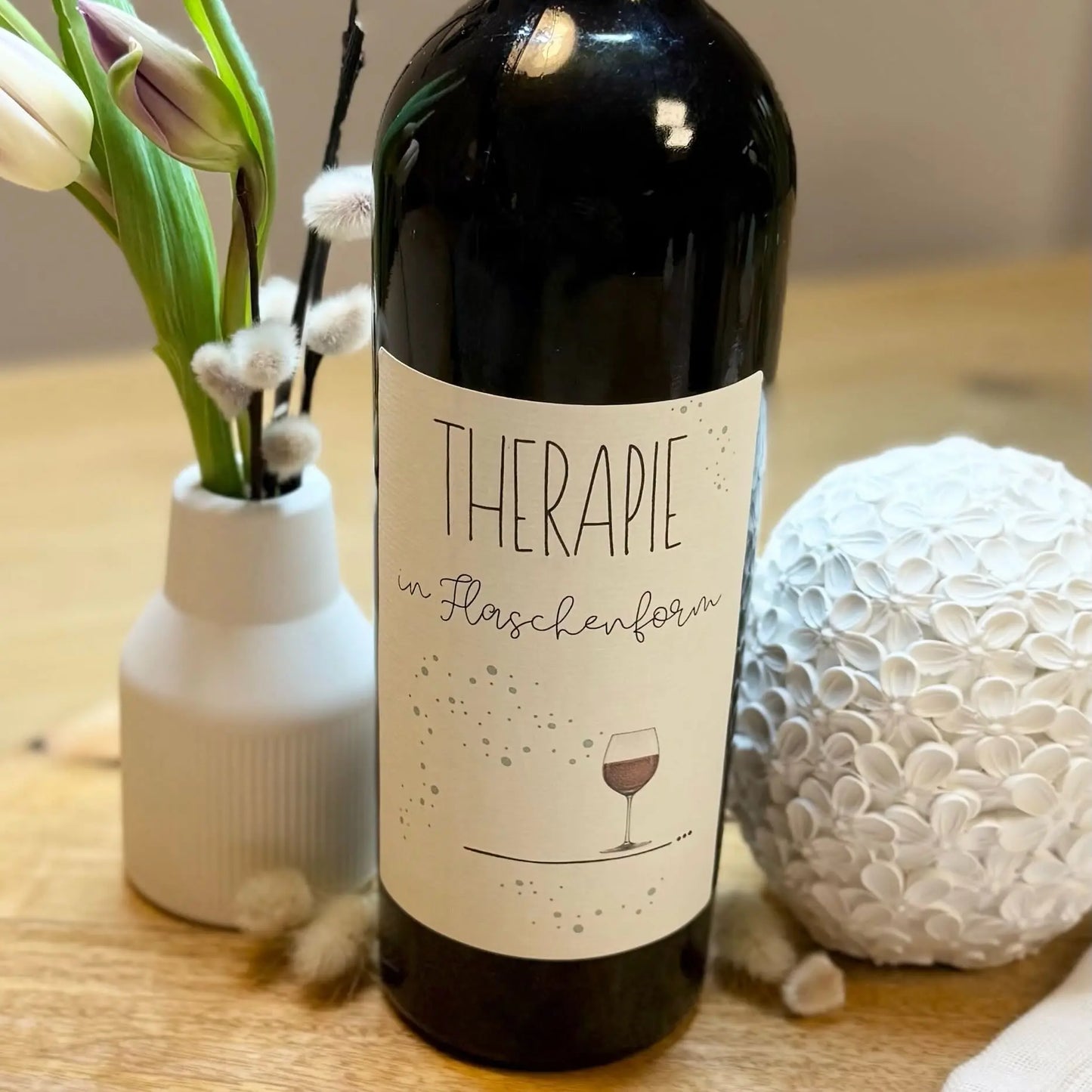 Weinflaschen Etikett "Therapie in Flaschenform" - Lustiges Geschenk Lieblingsschuppen.de