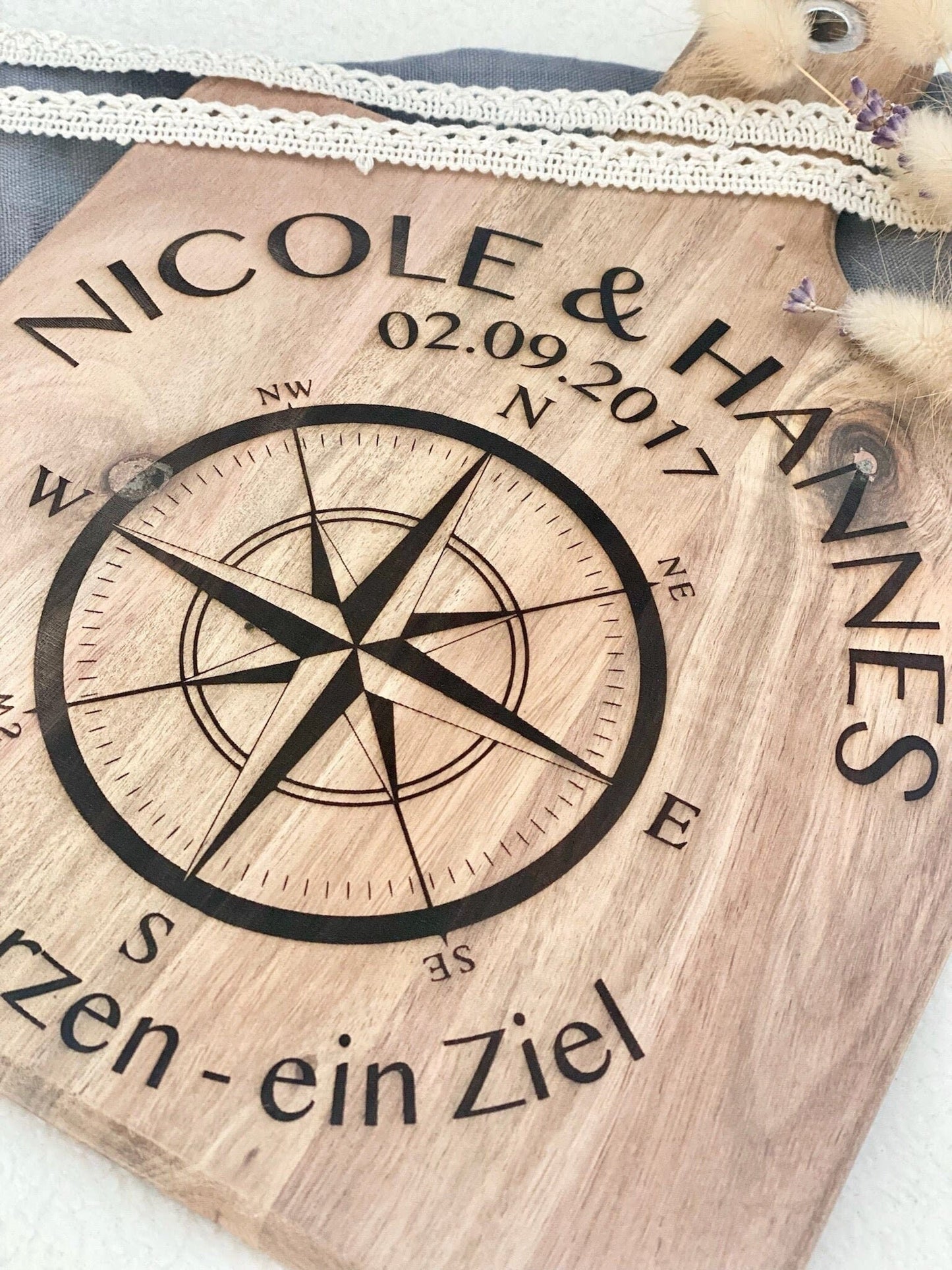 Hochzeitsgeschenk | Gravurschneidebrett | Jahrestag | personalisiert | Brotzeitbrett | personalisiertes Schneidebrett