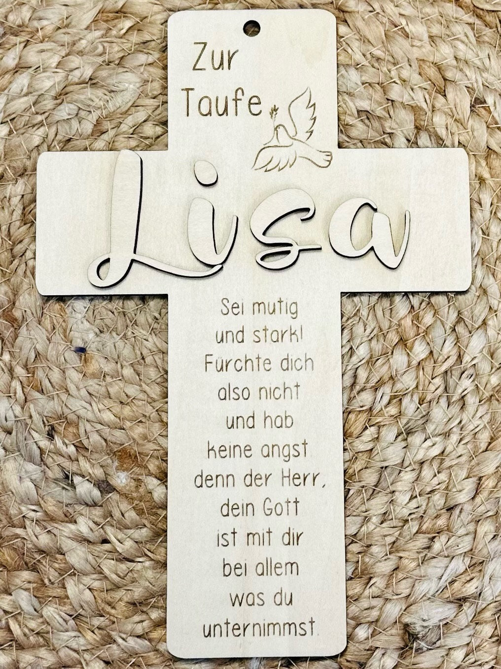 Individuelles Taufkreuz aus Holz - Einzigartiges Geschenk zur Taufe, personalisiert, Taufgeschenk