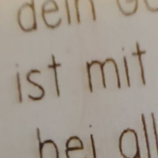 Individuelles Taufkreuz aus Holz - Einzigartiges Geschenk zur Taufe, personalisiert, Taufgeschenk